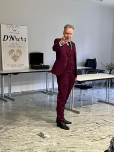 1e5b671c-aabd-4ba4-9d69-aff8ac279747